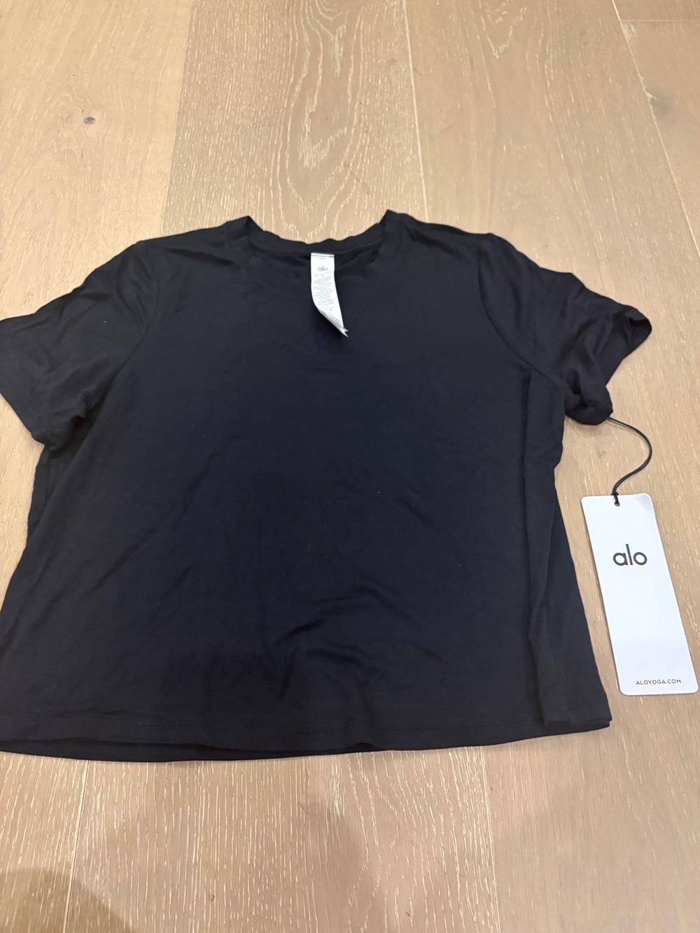 ALO Yoga Black Short-Sleeve Crewneck Tee
